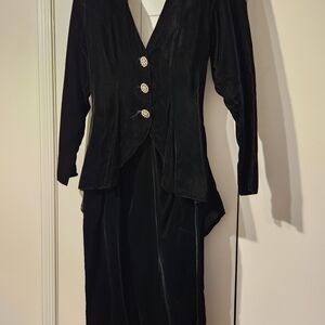 Elegant Black Backless Jacket With Extended Tails In The Back and Skirt.  Size 7